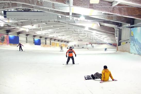 Alpincenter Bottrop indoor ski slope